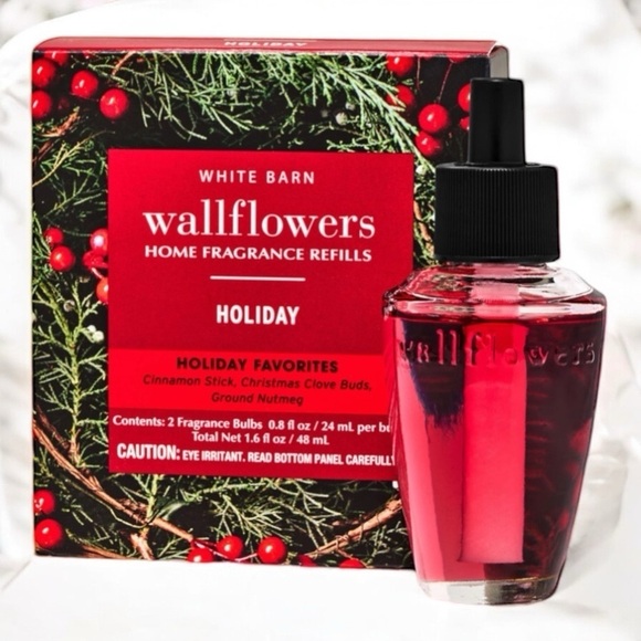 Bath & Body Works Wallflowers Refill Holiday Christmas Winter Refills 2 Pack NWT - Picture 1 of 3